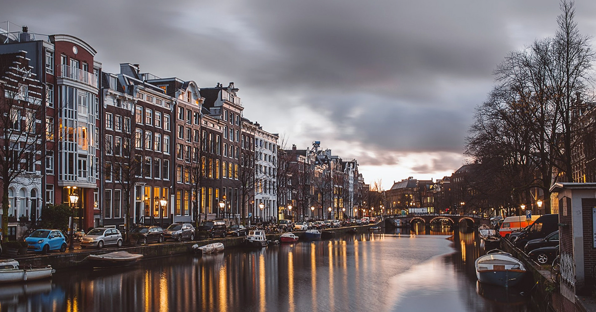 things-to-do-in-amsterdam-in-december-featured image