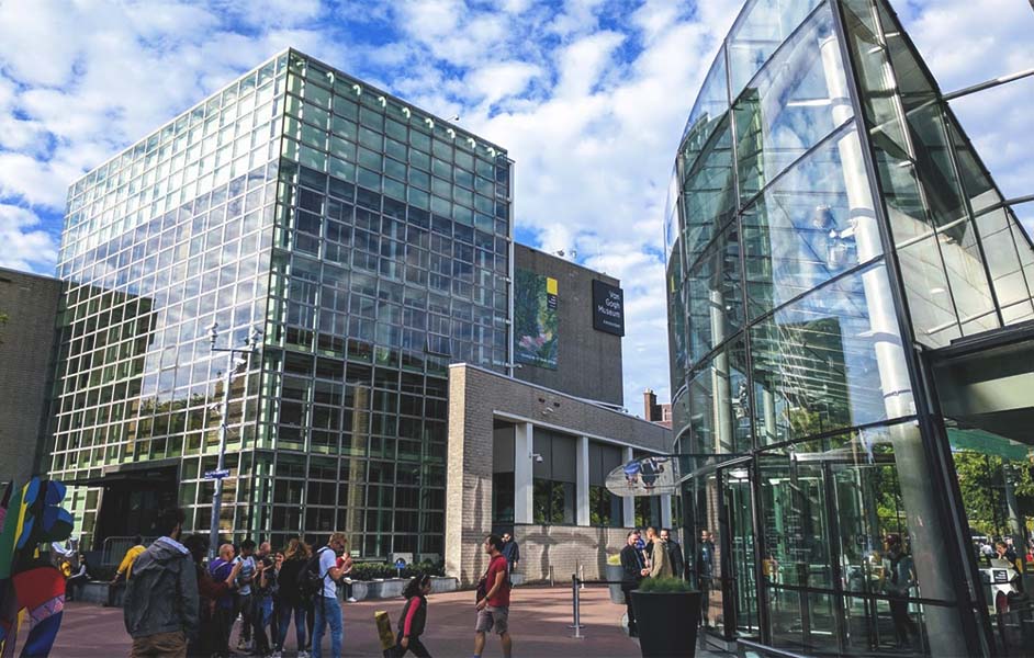 Best time to visit van gogh museum