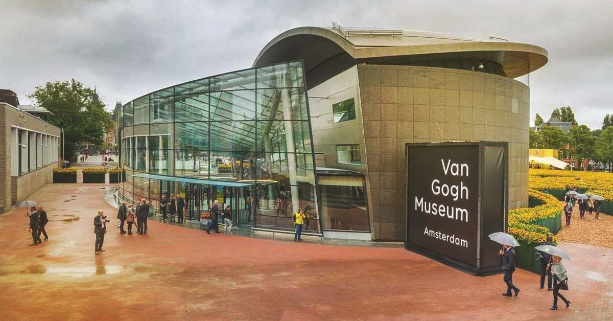 how long does van gogh museum take