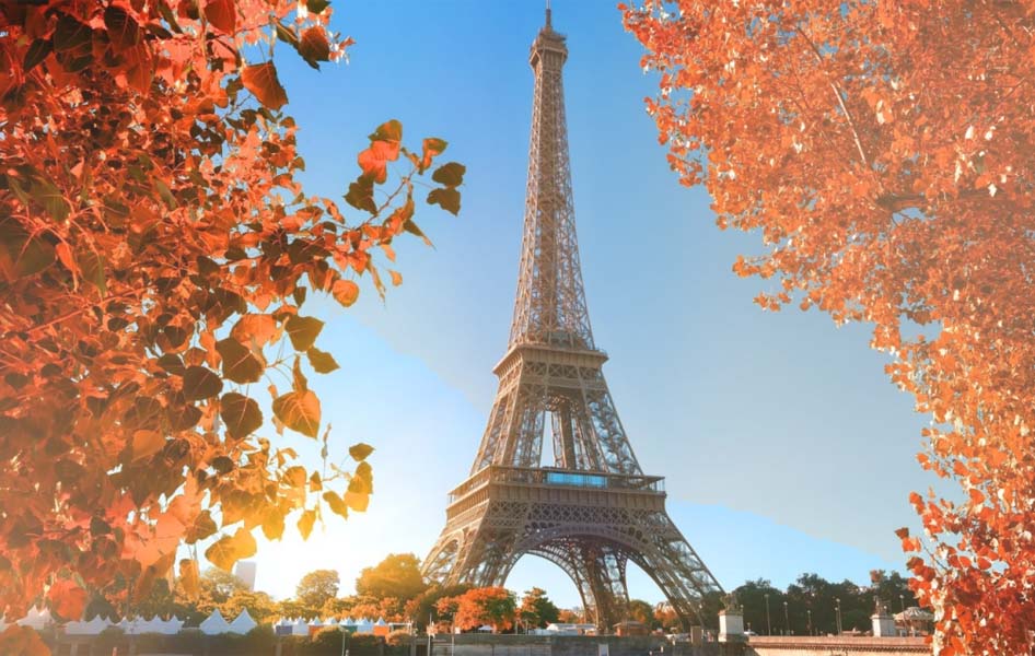 The icon summer view of Eiffel Tower