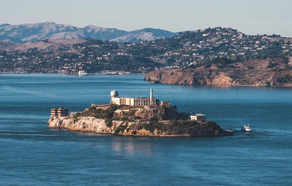 Alcatraz Island: Haunting History & Stunning Views